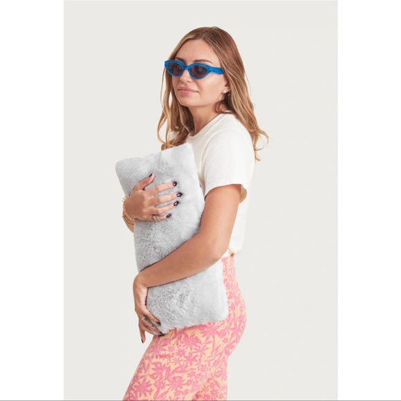 New! UnHide Squish Pillow Small Lumbar Rectangle (Beige) - Picture 3 of 4